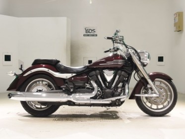 Картинка товара YAMAHA XV1900 MIDNIGHT STAR