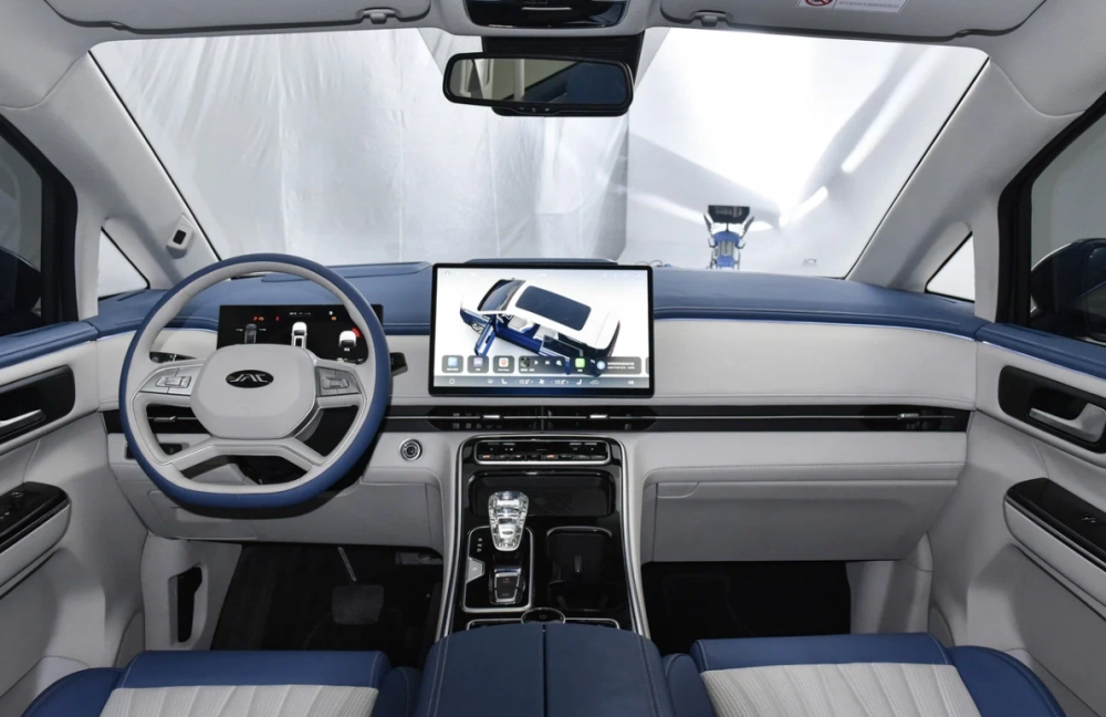 JAC Refine RF8